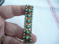 bracelet ancien  en métal doré et verre ou pierre bleu imitant la turquoise
