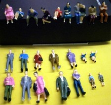 lot de 24 figurines pour