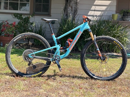 Santa cruz tall - cruz, mountain