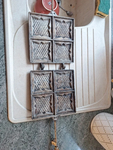 Ancien moule gaufrier etoile - ancien,