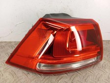 Feu arriere principal gauche