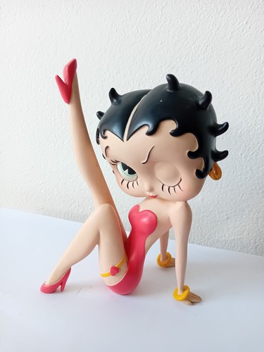 Betty boop leg statue - betty, up