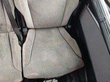 5992ATI SIÈGES ARRIÈRE