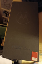 Motorola Razr 40 Ultra Viva Magenta - RAM 8Go Stockage 256Go - Smartphone - NEUF