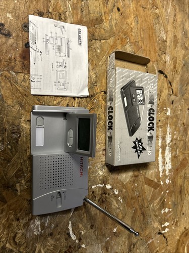 Radio réveil hitachi - hitachi, slim