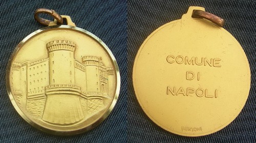 Medaglia castel nuovo comune - castel,