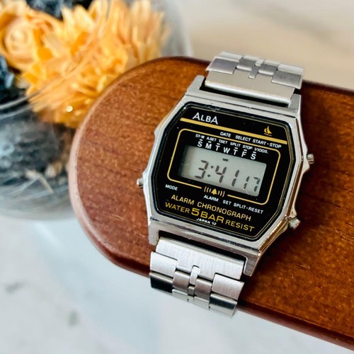 Montre lcd jaune - montre, neuve