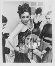 GINA LOLLOBRIGIDA lingerie FASHION corset wasp seamstress mirror photo 1950s