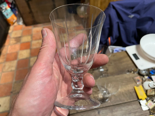 Verre vin rouge modèle - à,