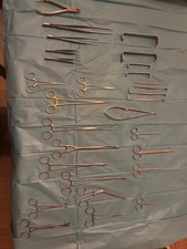 Instruments chirurgicaux neufs