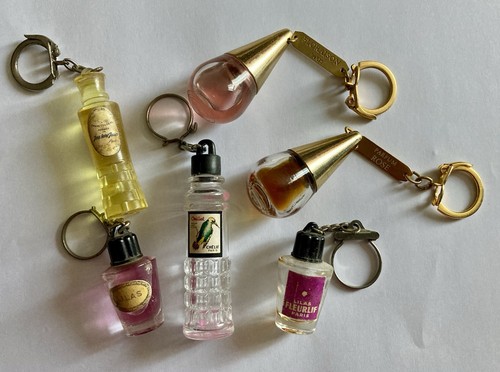 Anciens porte clés parfums - clés,