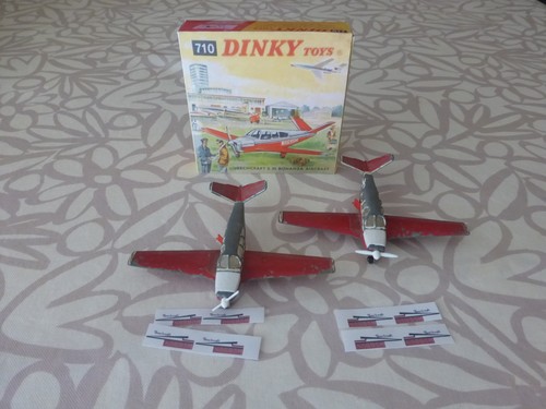 Lot avions dinky toys - avions, 710