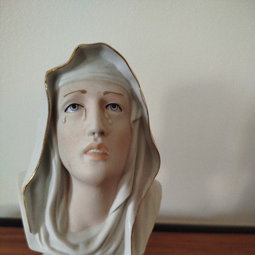 Buste vierge des larmes - vierge,