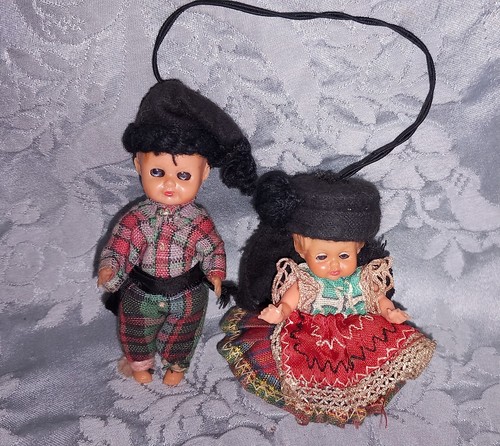 Couple poupees yeux - de,