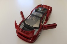  JAGUAR XJ 220  Echelle  1/18 