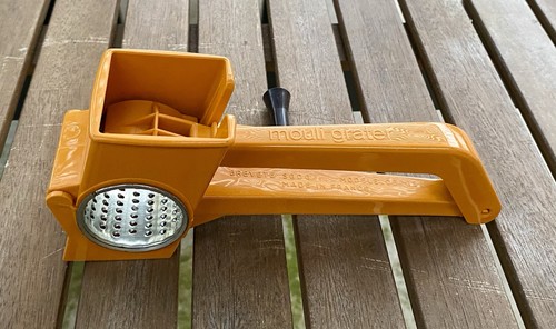 Râpe fromage mouli grater - râpe,