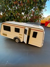 44 CARAVANE POUR CIRQUE PINDER