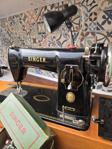 Machine coudre ancienne - machine,