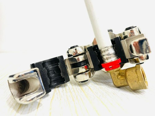 Presse multicouche pince - multicouche, à