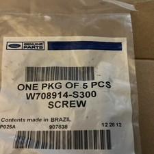 5 NEW OEM PIECES FORD FOCUS