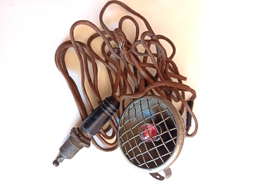 Ancienne lampe baladeuse - ancienne,