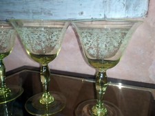 Anciens verres eau - à,