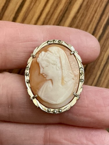 Tres belle ancienne broche - tres,