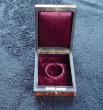 BOÎTE/COFFRET/ PORTE MONTRE