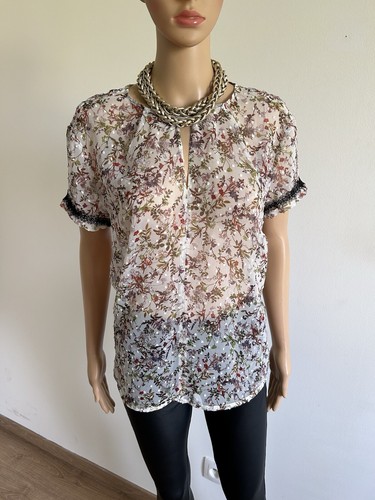 Blouse transparente fleurie