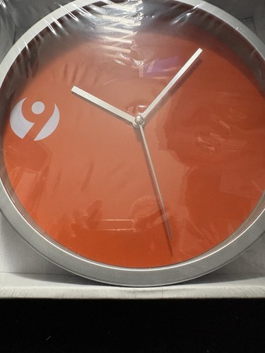 Horloge murale neuf - horloge,