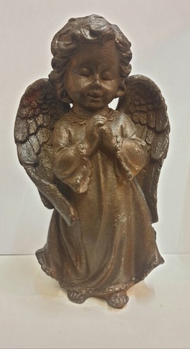 Petit ange priere fonte - en,