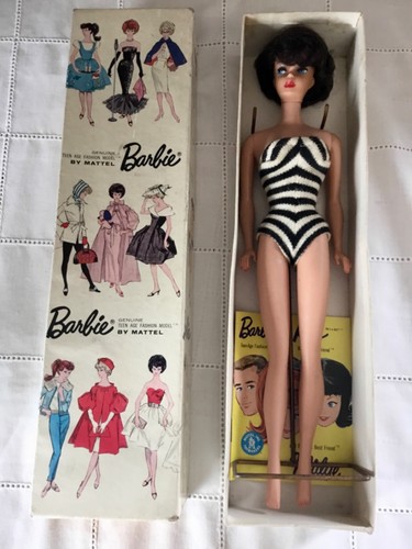 Barbie bubble cut brunette - , en