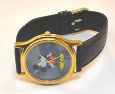 DISNEY MICKEY  MOUSE LORUS WATCH V500-7A30