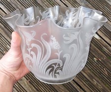 TRES GROSSE TULIPE DE LAMPE A