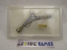 ARME A FEU MINIATURE HACHETTE