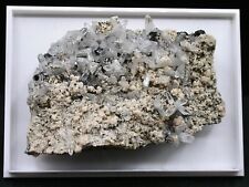 RHODOCHROSITE, QUARTZ, PYRITE