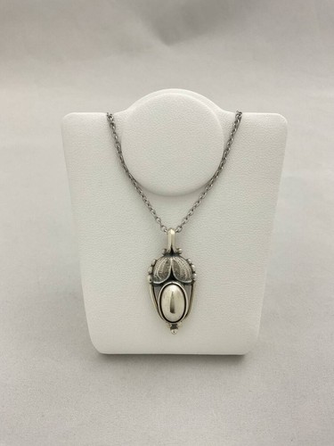 Authentique collier pendentif