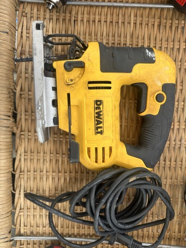 Dewalt scie sauteuse - scie,