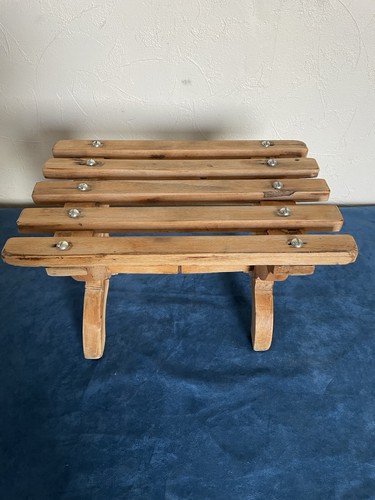 Ancien petit tabouret bois - petit,