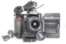 Nikon D2X camera & 18-55mm/f1:3.5-5.6 AF-S-G II lens & MH-21 