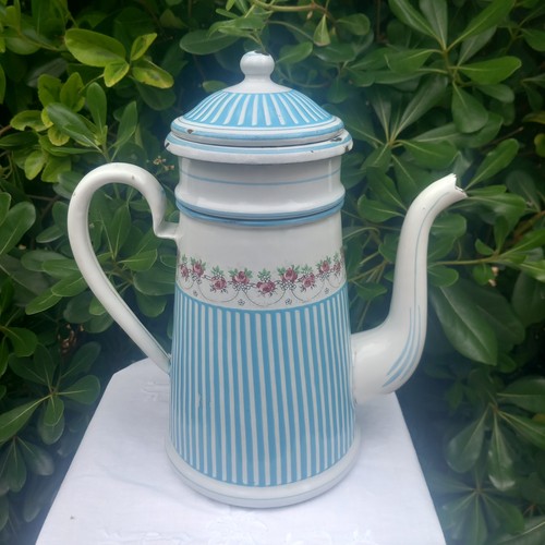 Cafetière émaillée ancienne