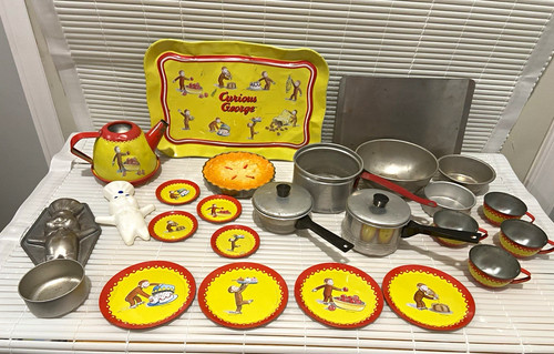 Curious george tin - tin, kitchen