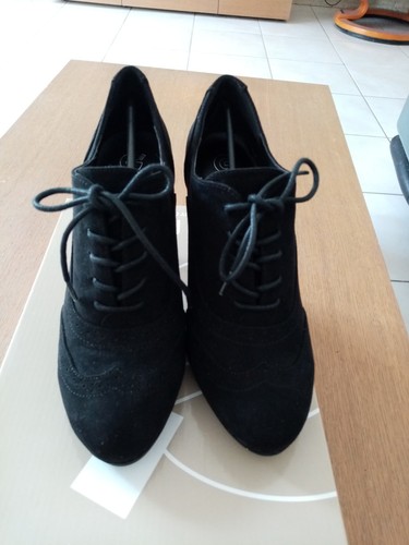 Chaussures femme lacets