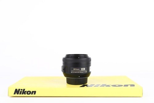 Nikon dx 2 - 35, ans