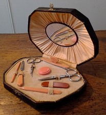 COMPLETE MANICURE BOX WITH ALL ITS ELEMENTS 30s/50s