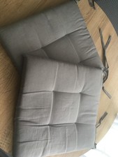 2 galettes de siege avec liens