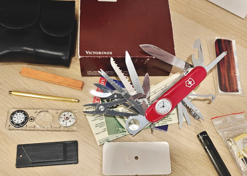 Victorinox swiss army knife - victorinox,