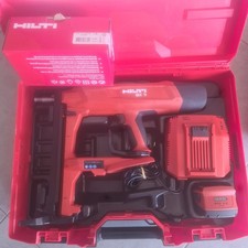 Cloueur Hilti BX 3