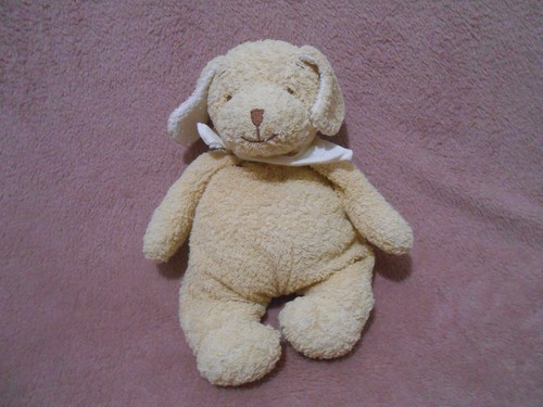 Doudou peluche chien beige