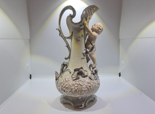 Vers 1880 vase - 1880,, en
